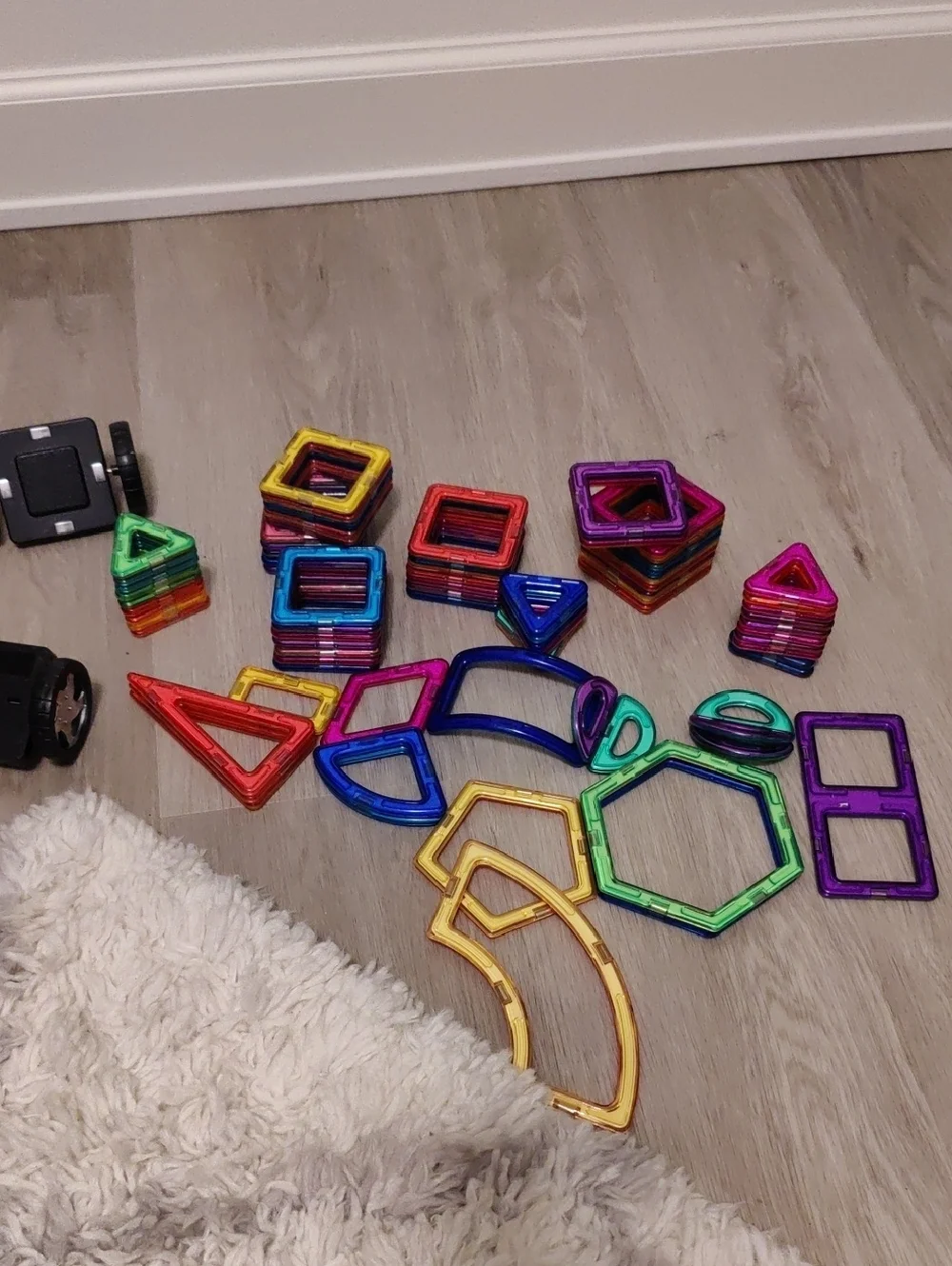 Magnetic Building Lot 80 Piece With Wheels Ages 3+ Y2K Retro Cottagecore Develop